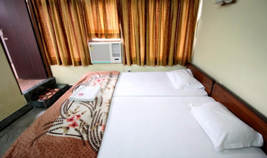 Kim Lawn Guest House โกลกาตา ภายนอก รูปภาพ